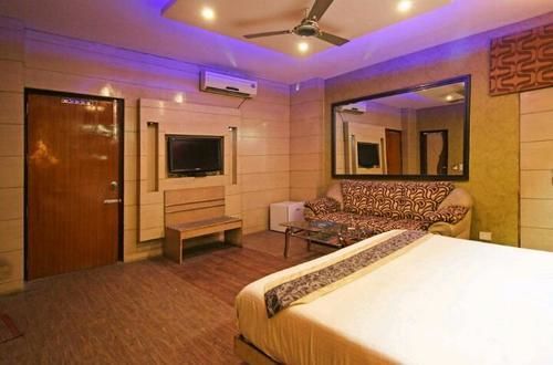Raunak International Hotel